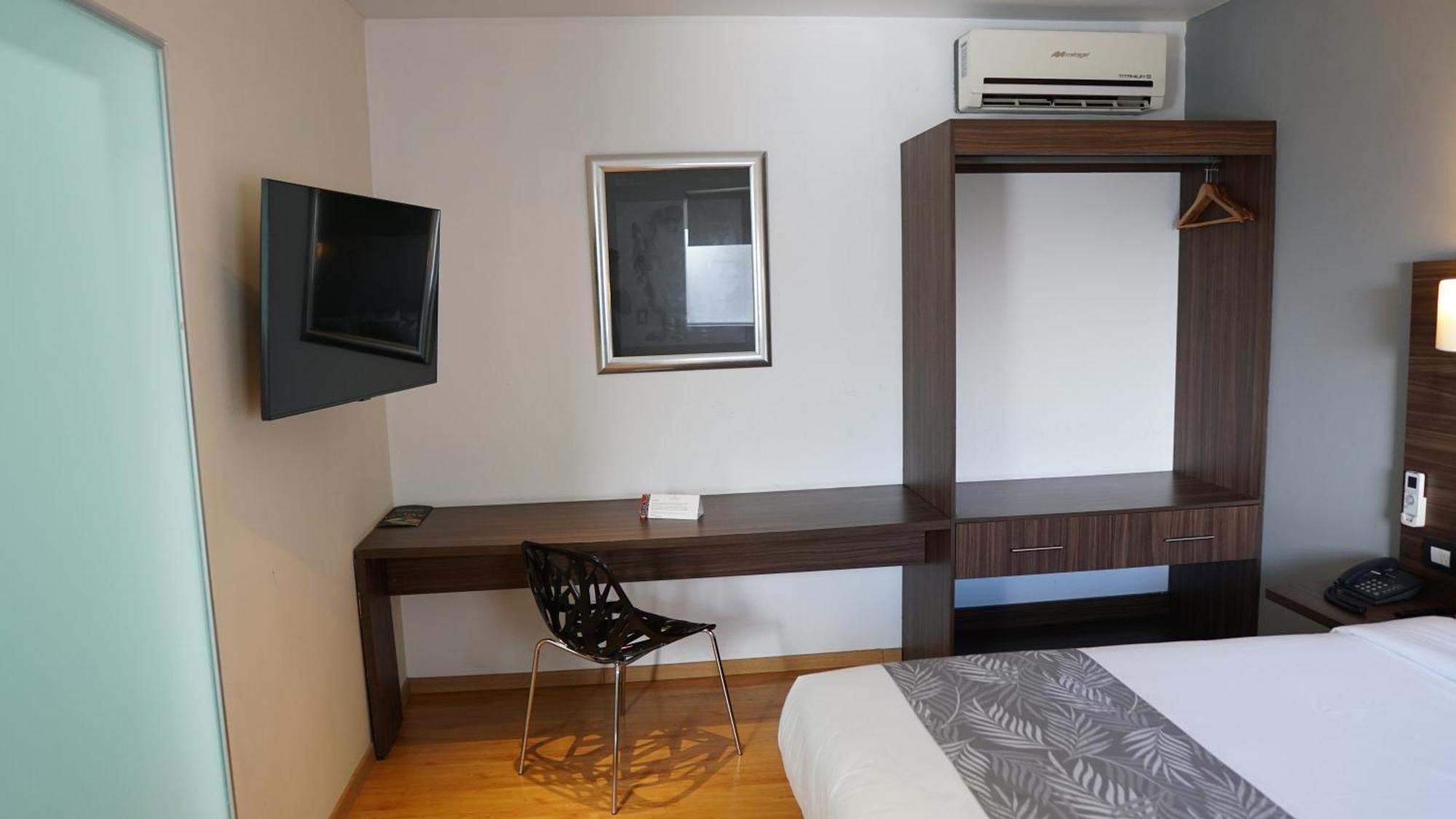 El Hotel Business Class - Zamora Centro Luaran gambar