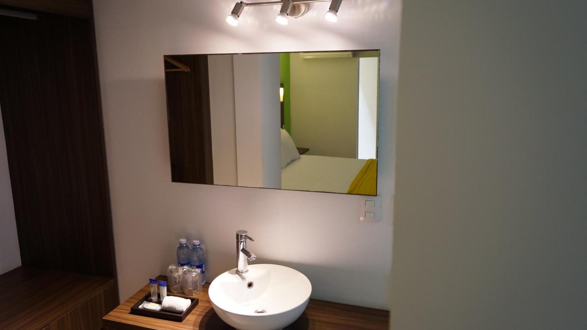 El Hotel Business Class - Zamora Centro Luaran gambar