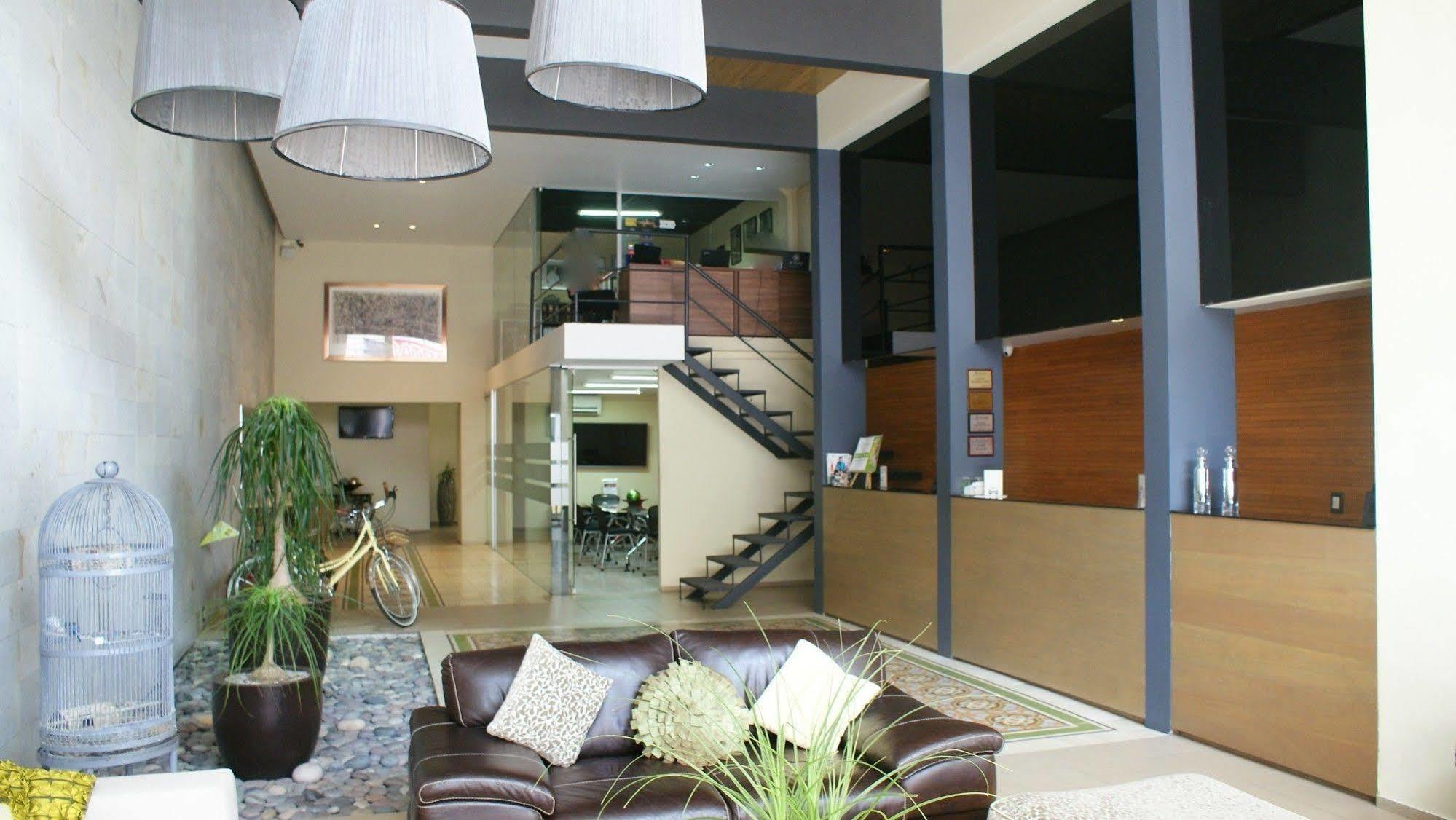 El Hotel Business Class - Zamora Centro Luaran gambar
